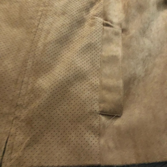 Faux suede tan lined zippered jacket size large - Picture 4 of 10